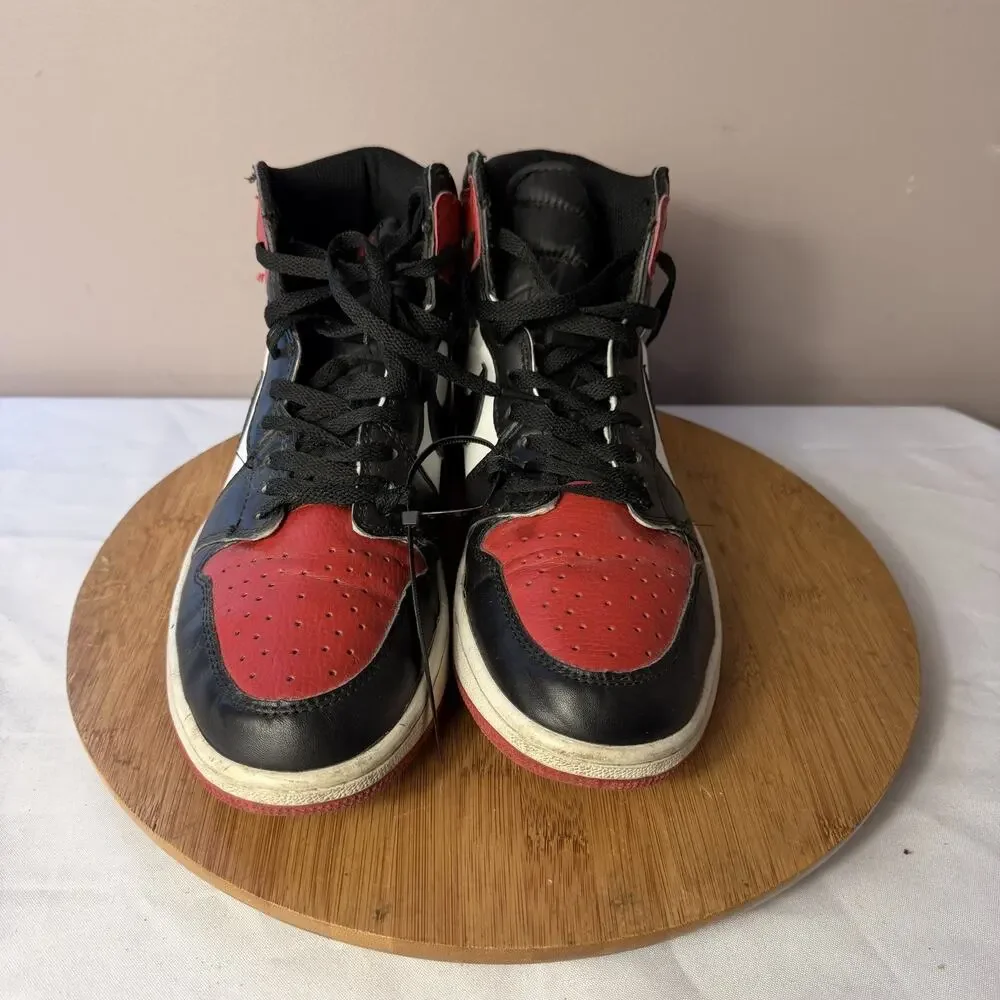 Air Jordan 1 Low Men's Bred Toe Size 10 style code 555088 610